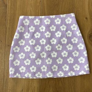 Lilac S Flowered A line skirt, zipper in back